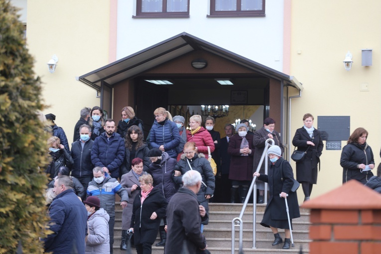 Ostatnie pożegnanie Renaty Ślosarczyk z Bestwinki