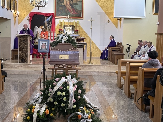 Ostatnie pożegnanie Renaty Ślosarczyk z Bestwinki