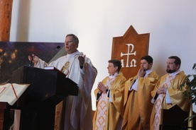 Mszy św. przewodniczył ks. Piotr Leśniak, diecezjalny duszpasterz trzeźwości.