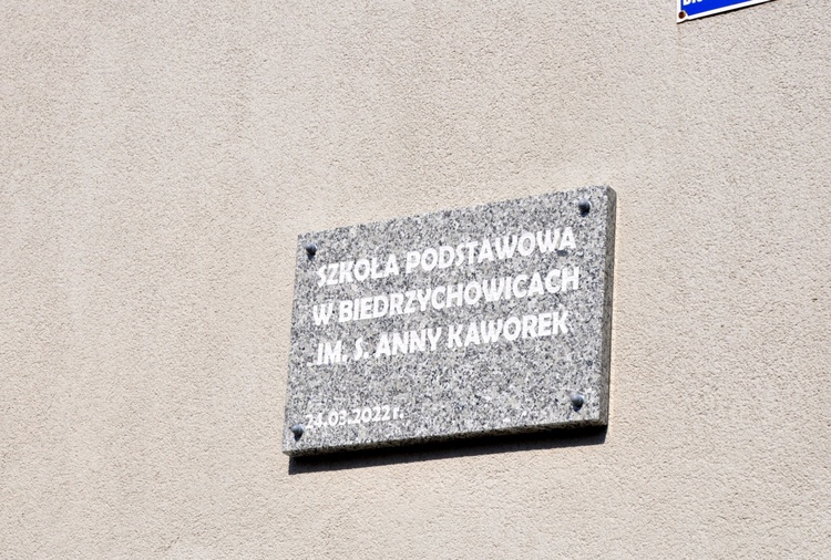 Siostra Anna Kaworek patronką szkoły w Biedrzychowicach
