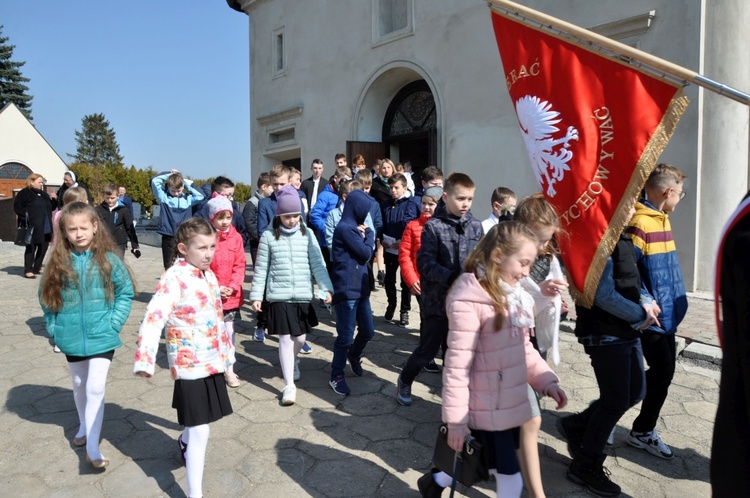 Siostra Anna Kaworek patronką szkoły w Biedrzychowicach