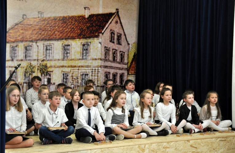 Jubileusz szkoły w Biedrzychowicach