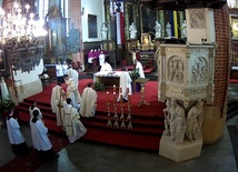 Legnica. Rocznicowa Eucharystia