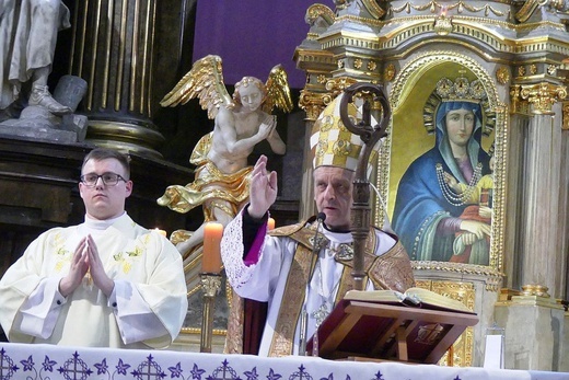 Diecezjalny Dzień Świętości Życia w kościele św. Marii Magdaleny w Cieszynie
