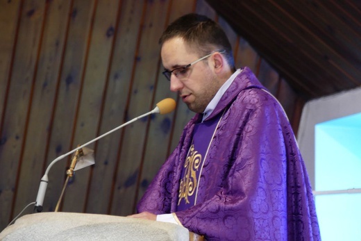 Ostatnie pożegnanie śp. ks. Tomasza Niedzieli w Bystrej Krakowskiej