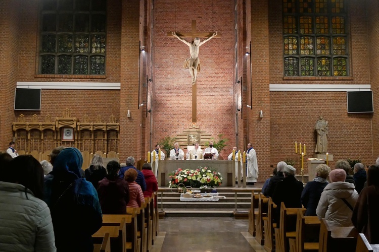 Abp Wojda zawierzył Rosję i Ukrainę Niepokalanemu Sercu Maryi