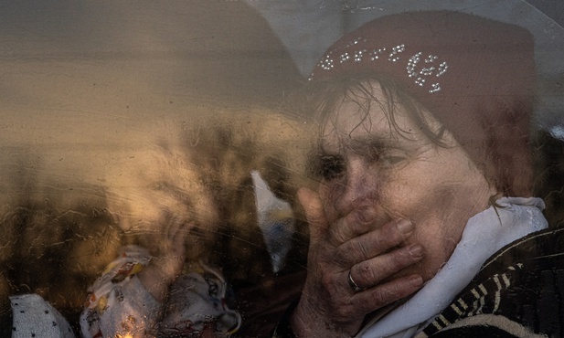 W Mariupolu pozostaje ponad 100 tys. osób, które muszą być ewakuowane