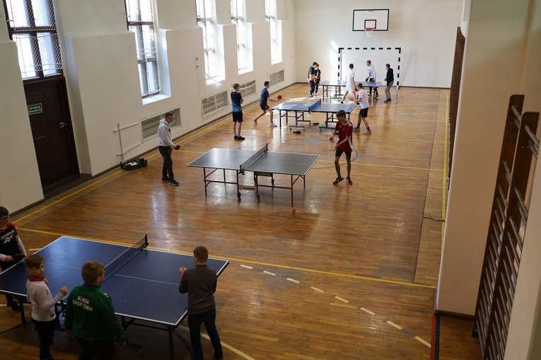 X Turniej Tenisa Stołowego i III Turniej Szachowy służby liturgicznej diecezji świdnickiej