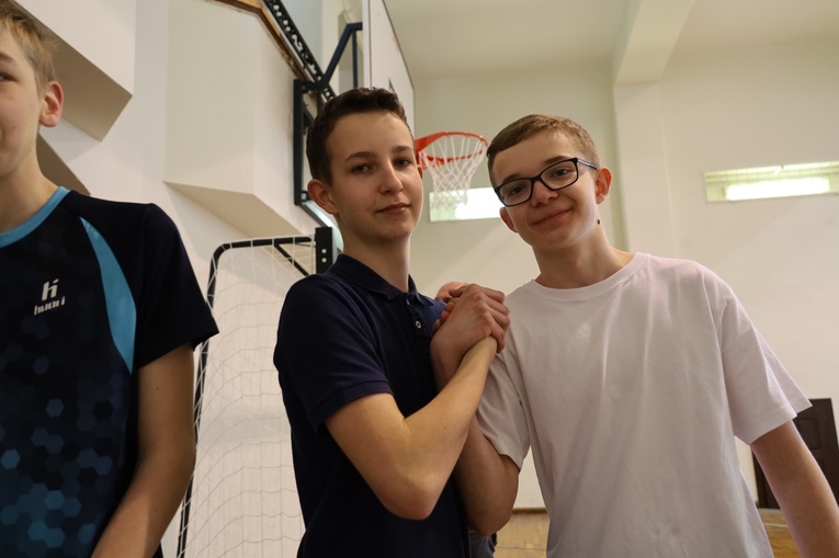 X Turniej Tenisa Stołowego i III Turniej Szachowy służby liturgicznej diecezji świdnickiej