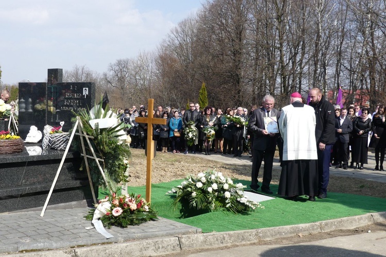 Uroczystości pogrzebowe ks. Tomasza Niedzieli w Bulowicach