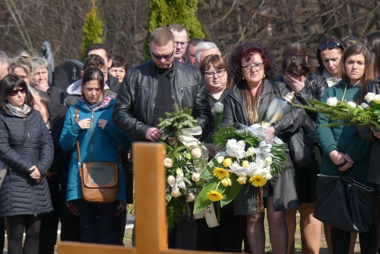 Uroczystości pogrzebowe ks. Tomasza Niedzieli w Bulowicach