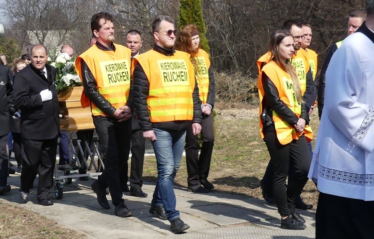 Uroczystości pogrzebowe ks. Tomasza Niedzieli w Bulowicach