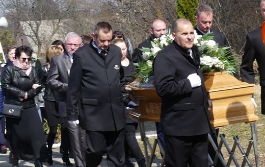 Uroczystości pogrzebowe ks. Tomasza Niedzieli w Bulowicach