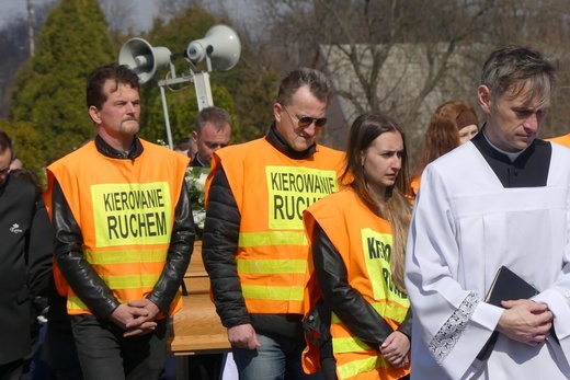 Uroczystości pogrzebowe ks. Tomasza Niedzieli w Bulowicach