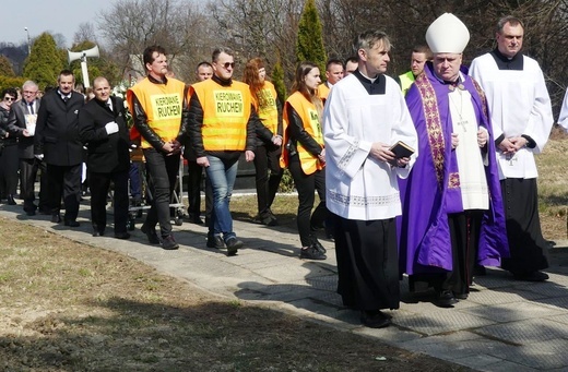 Uroczystości pogrzebowe ks. Tomasza Niedzieli w Bulowicach