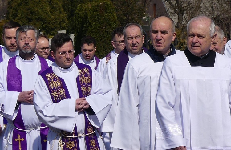 Uroczystości pogrzebowe ks. Tomasza Niedzieli w Bulowicach