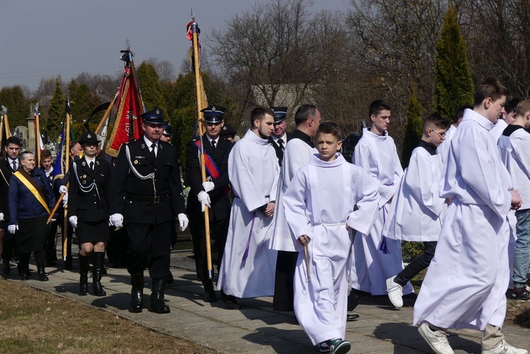 Uroczystości pogrzebowe ks. Tomasza Niedzieli w Bulowicach