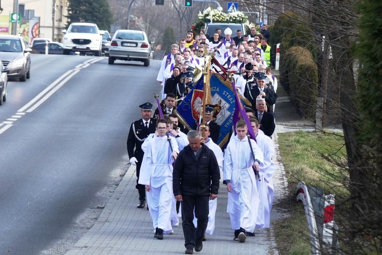 Uroczystości pogrzebowe ks. Tomasza Niedzieli w Bulowicach