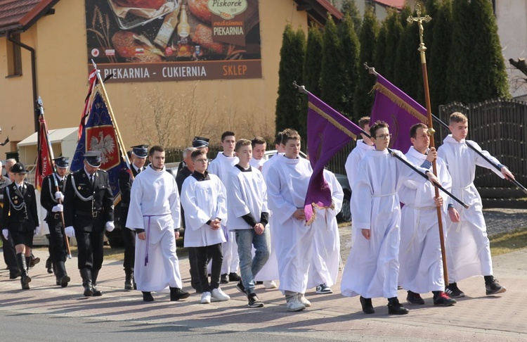 Uroczystości pogrzebowe ks. Tomasza Niedzieli w Bulowicach