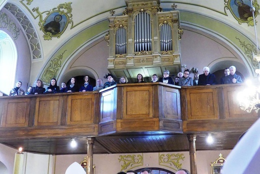 Uroczystości pogrzebowe ks. Tomasza Niedzieli w Bulowicach