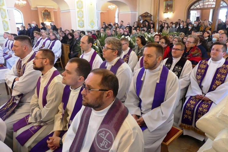 Uroczystości pogrzebowe ks. Tomasza Niedzieli w Bulowicach