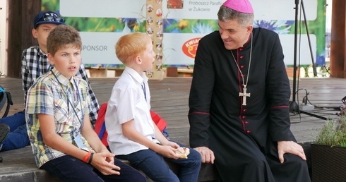 Bp Zbigniew Zieliński w obiektywie "Gościa"