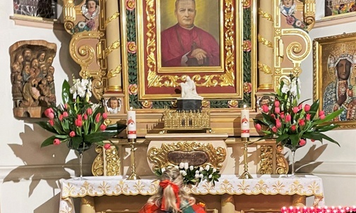 Wiele osób modliło się w kaplicy św. Bilczewskiego.