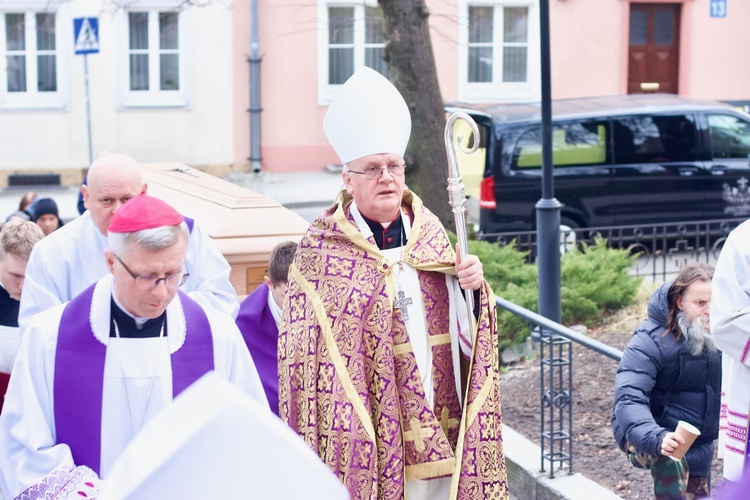 Msza św. żałobna za śp. abp. Edmunda Piszcza