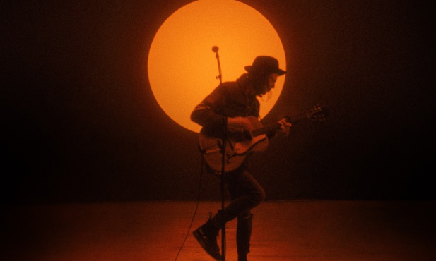 JAMES BAY- Give Me A Reason