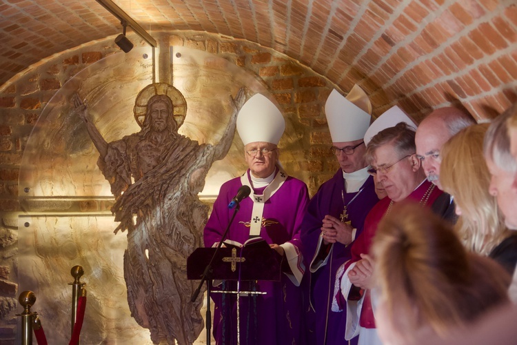 Pogrzeb śp. abp. Edmunda Piszcza