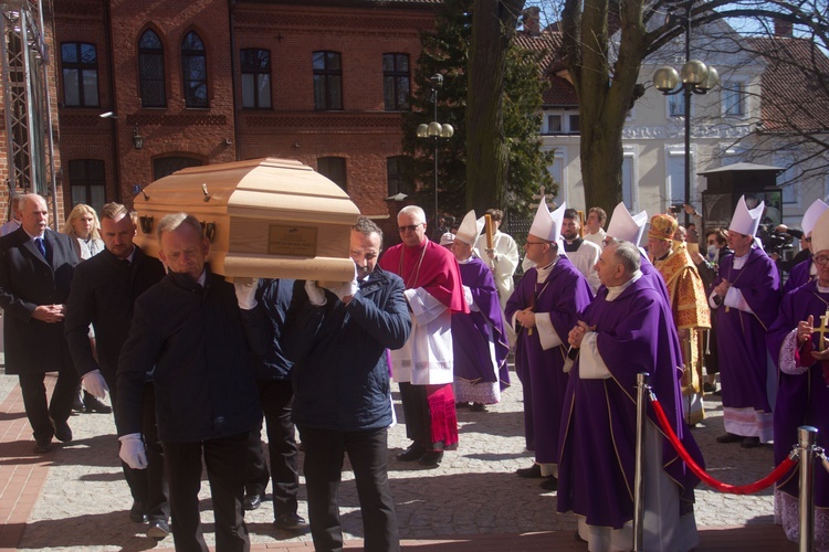 Pogrzeb śp. abp. Edmunda Piszcza