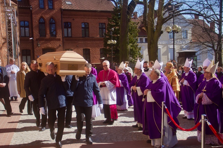 Pogrzeb śp. abp. Edmunda Piszcza