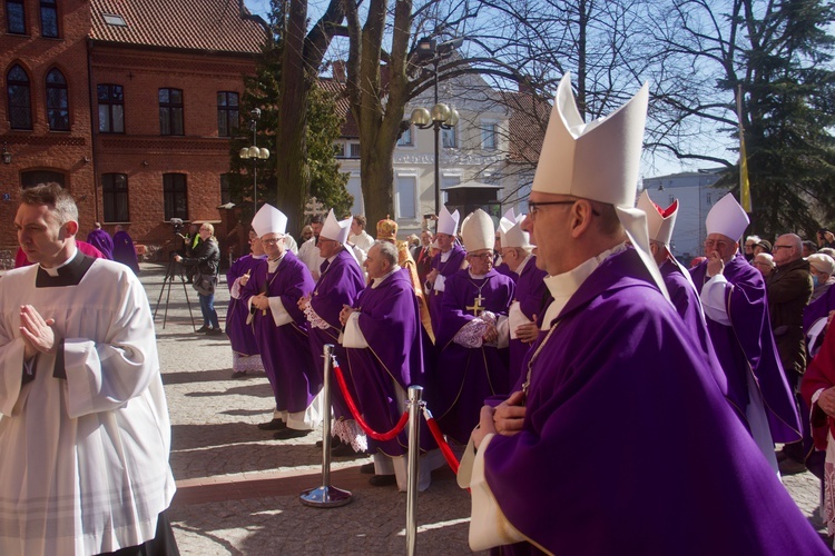 Pogrzeb śp. abp. Edmunda Piszcza