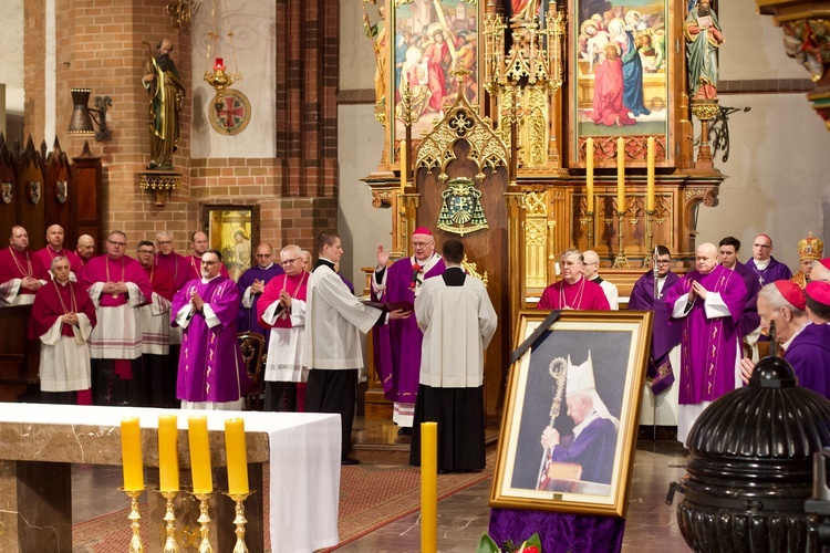 Pogrzeb śp. abp. Edmunda Piszcza