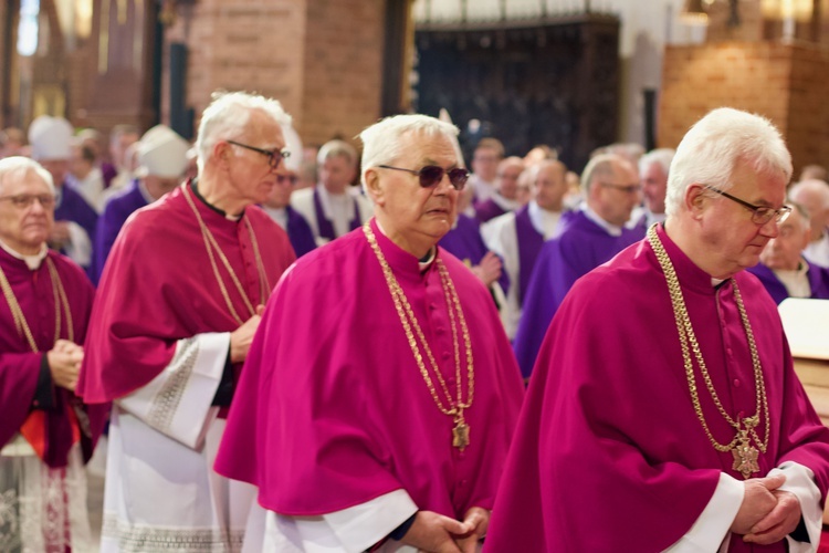 Pogrzeb śp. abp. Edmunda Piszcza