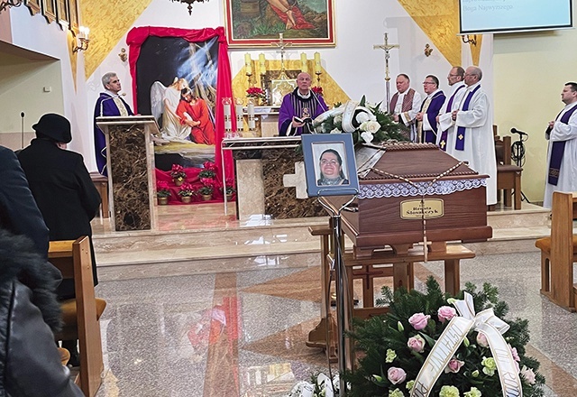 ▲	Pogrzebowa Msza św. w kościele  św. Sebastiana.