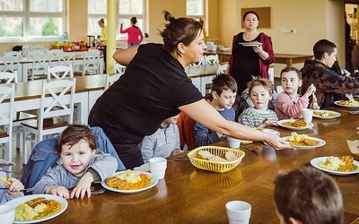 Powiatowe Centrum Młodzieży w Garczynie przyjęło ponad 112 dzieci z domów dziecka z Ukrainy z obwodu chmielnickiego.