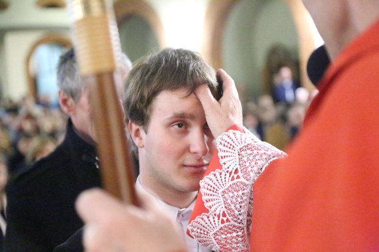 Bierzmowanie młodych z parafii kolejowej