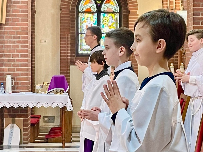 Promocja ministrantów i lektorów w parafii pw. św. Maksymiliana we Wrocławiu-Gądowie