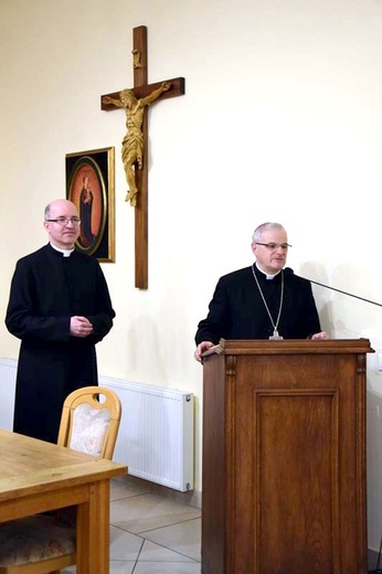 Pożegnanie proboszcza i wręczenie dekretu nowemu administratorowi