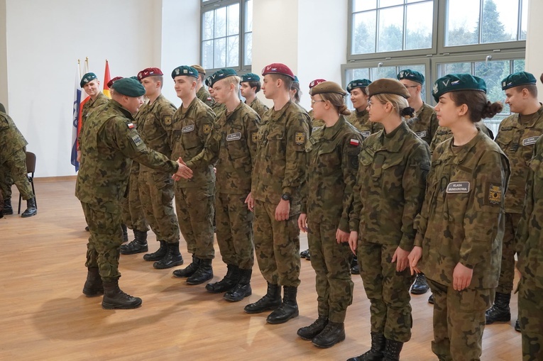 Certyfikat wojskowy kadetów KLO w Henrykowie