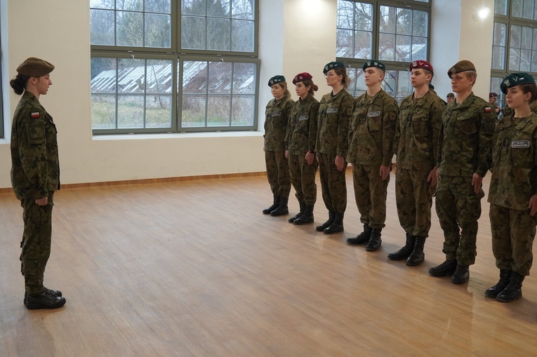 Certyfikat wojskowy kadetów KLO w Henrykowie