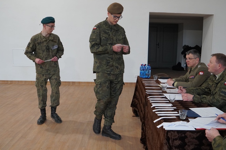 Certyfikat wojskowy kadetów KLO w Henrykowie