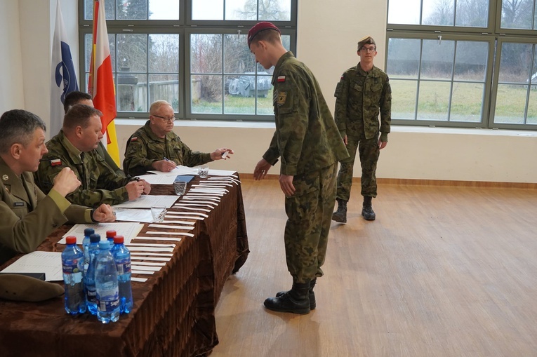Certyfikat wojskowy kadetów KLO w Henrykowie