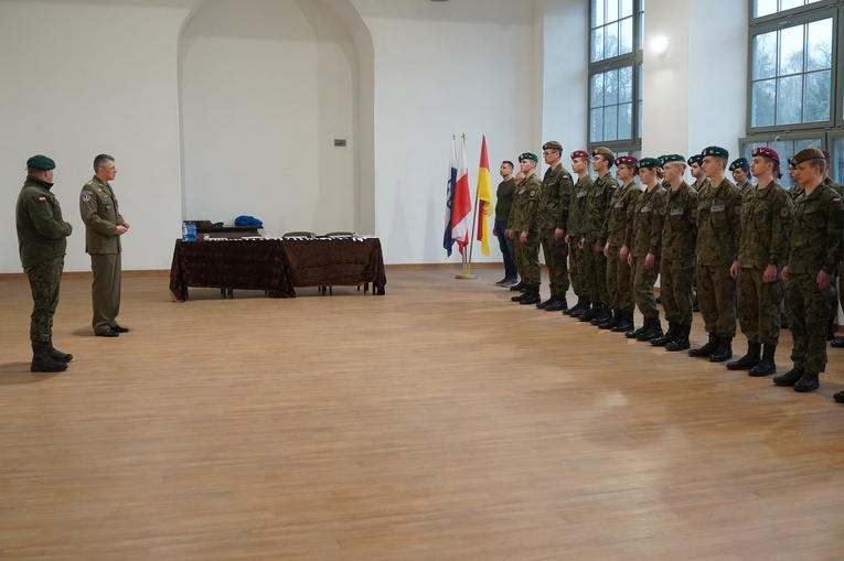 Certyfikat wojskowy kadetów KLO w Henrykowie