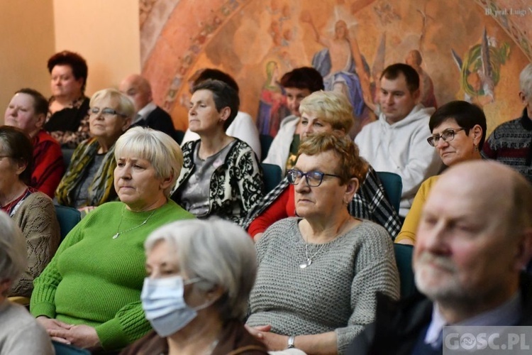 Głogów. Wiekopostne rekolekcje dla Parafialnych Zespołów Caritas