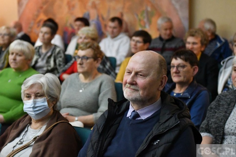 Głogów. Wiekopostne rekolekcje dla Parafialnych Zespołów Caritas