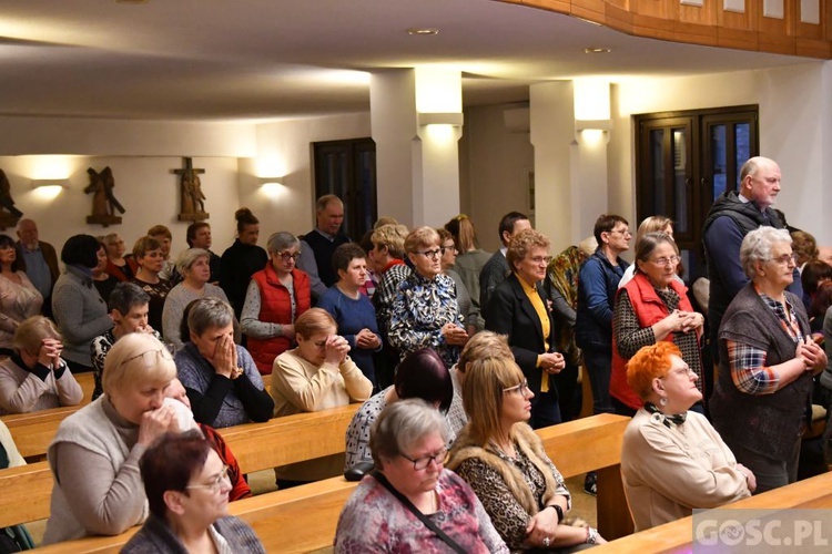 Głogów. Wiekopostne rekolekcje dla Parafialnych Zespołów Caritas