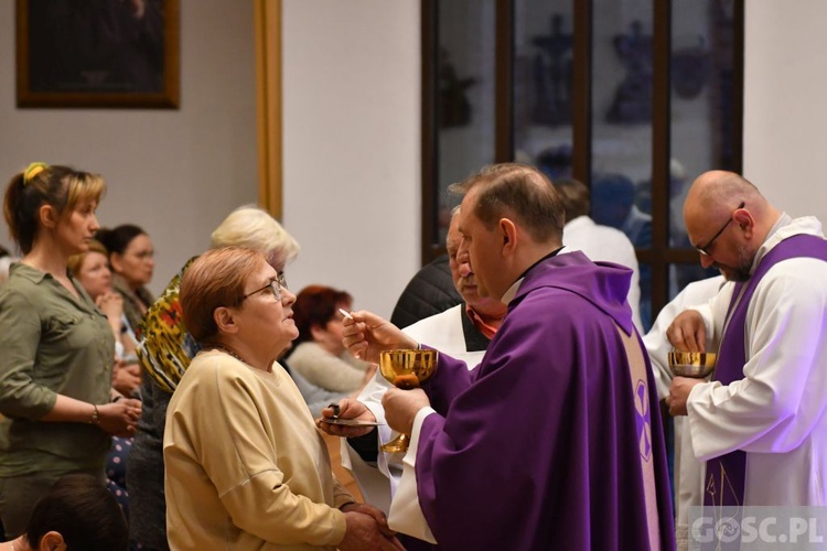 Głogów. Wiekopostne rekolekcje dla Parafialnych Zespołów Caritas