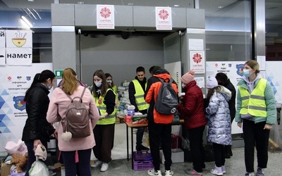 Caritas Archidiecezji Krakowskiej prosi o pomoc. W magazynach brakuje żywności